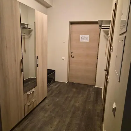 Aisa 39 & Terrace